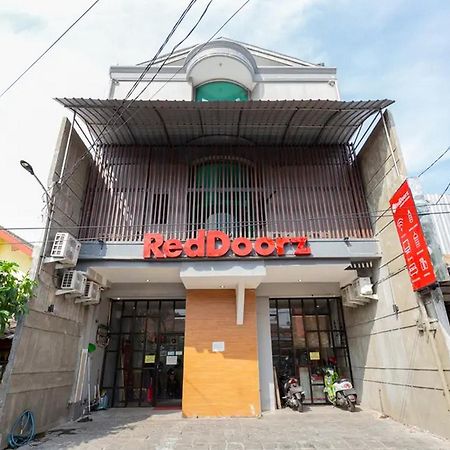 Reddoorz @ Manukan Surabaya Exterior foto