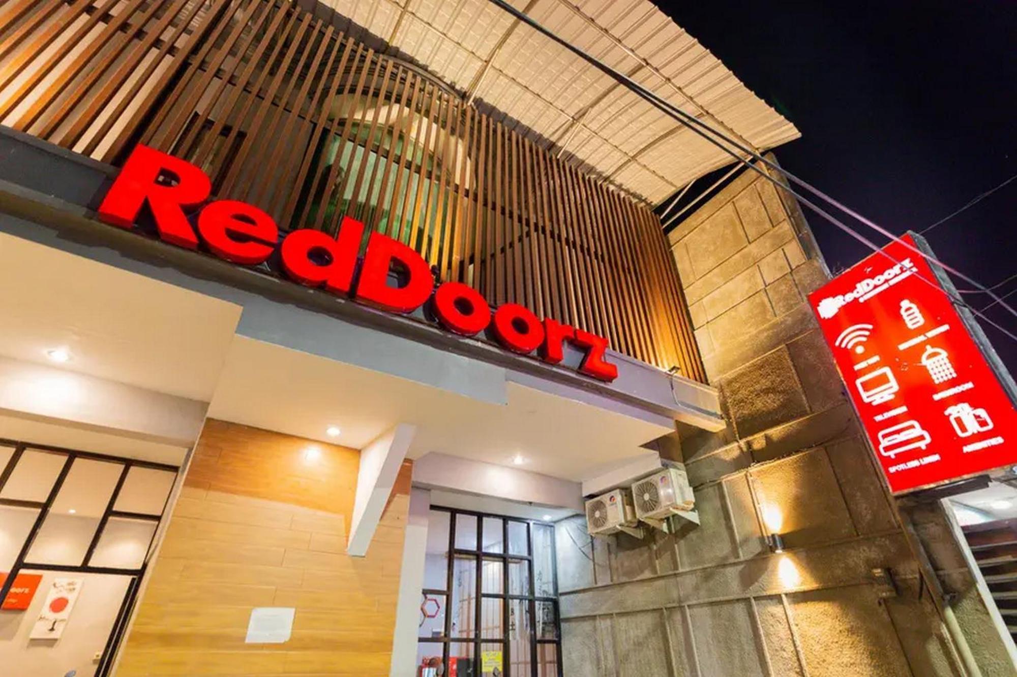 Reddoorz @ Manukan Surabaya Exterior foto